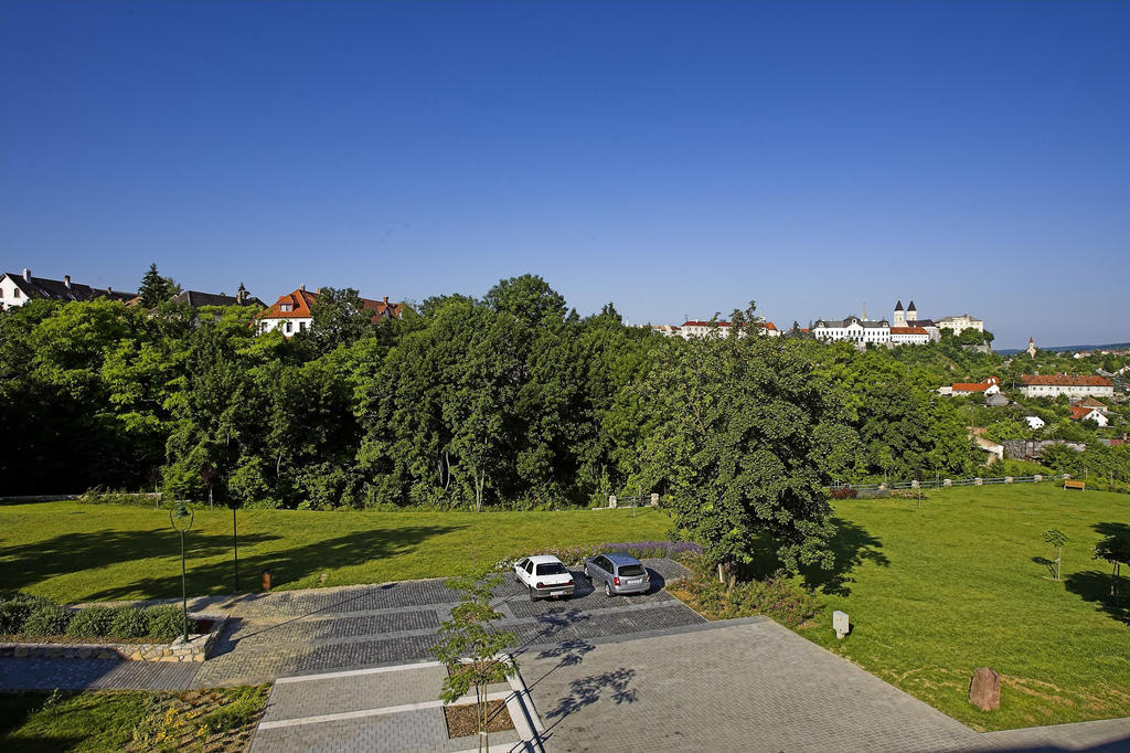 Hotel Voelgyikut Haz à Veszprém Extérieur photo