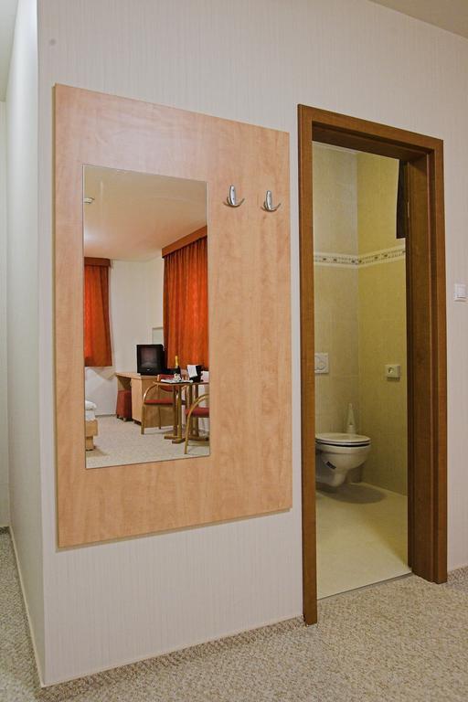 Hotel Voelgyikut Haz à Veszprém Chambre photo